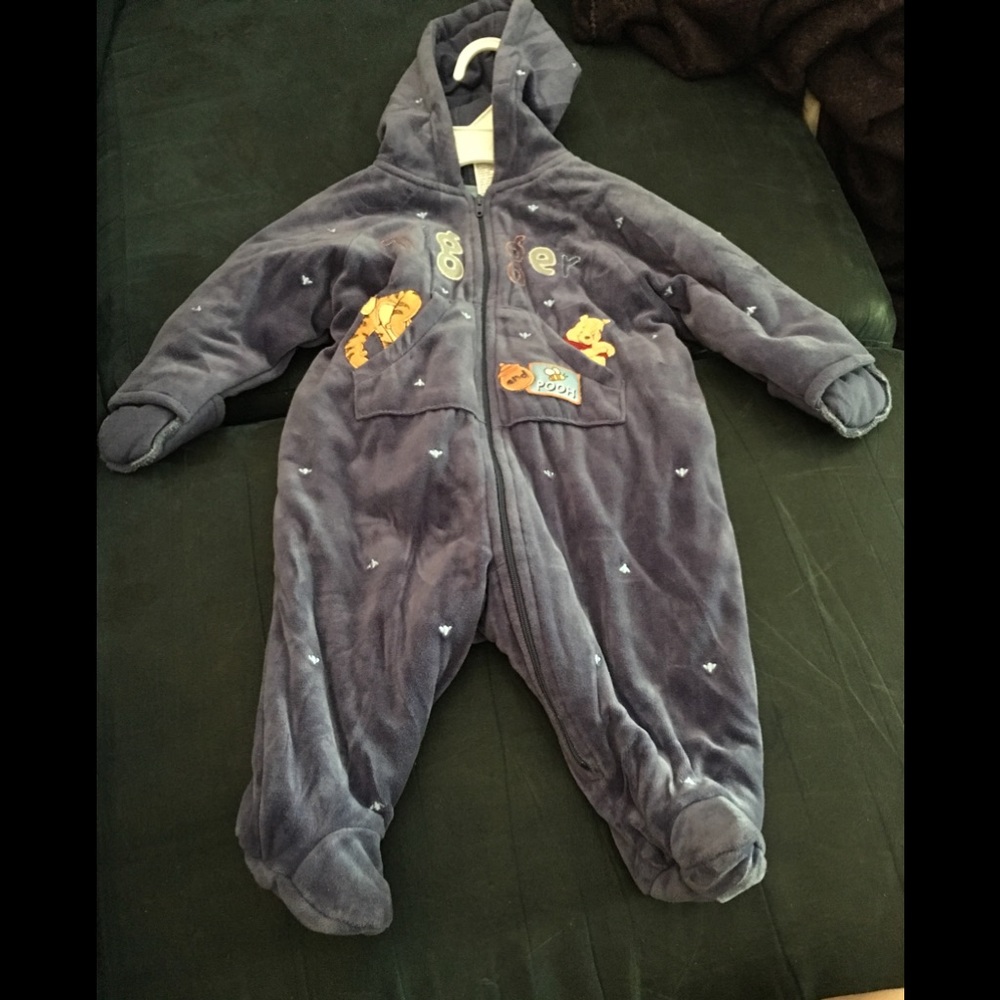 Snow suit